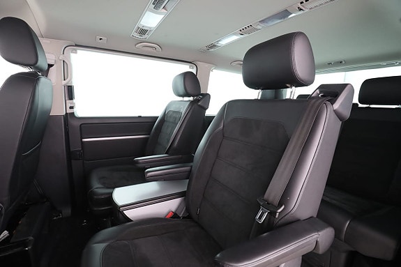 Volkswagen Multivan 15 of 30