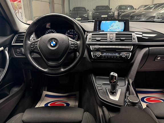 BMW 318d 9 of 21