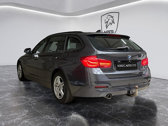 BMW 318d 3 of 21