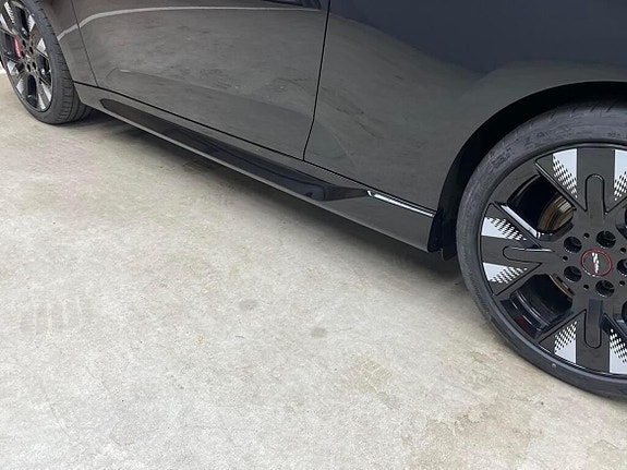 MINI John Cooper Works 14 of 15