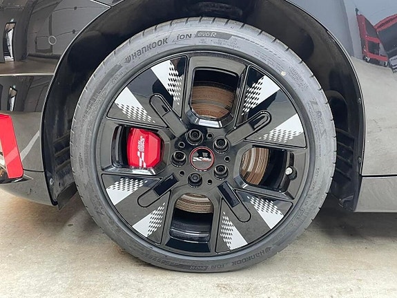 MINI John Cooper Works 11 of 15