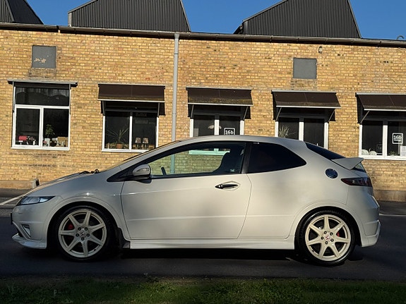 Honda Civic 12 of 22