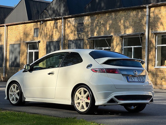 Honda Civic 10 of 22