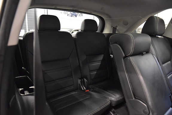 Kia Sorento 15 of 29