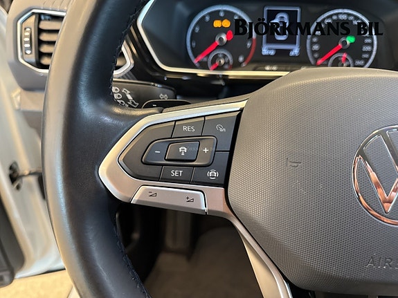Volkswagen T-Cross 17 of 18