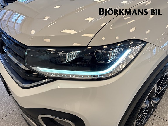 Volkswagen T-Cross 15 of 18