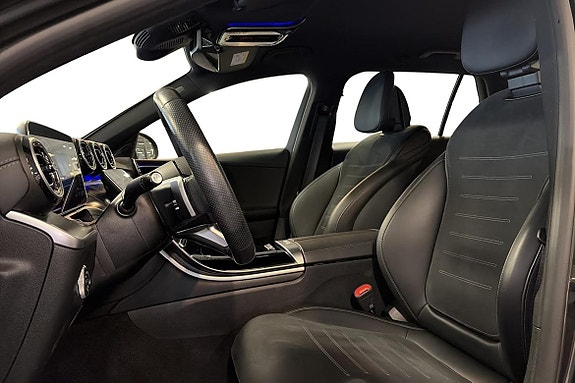 Mercedes-Benz C300 e 9 of 23