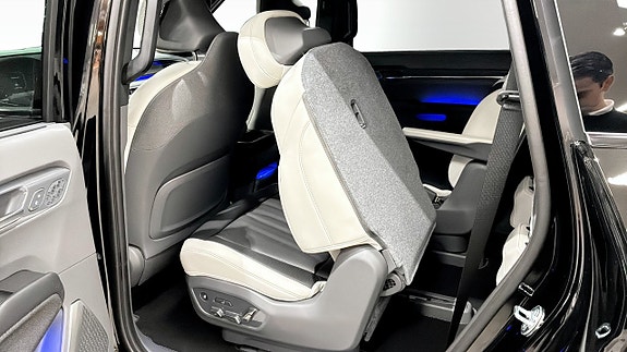 Kia EV9 13 of 19