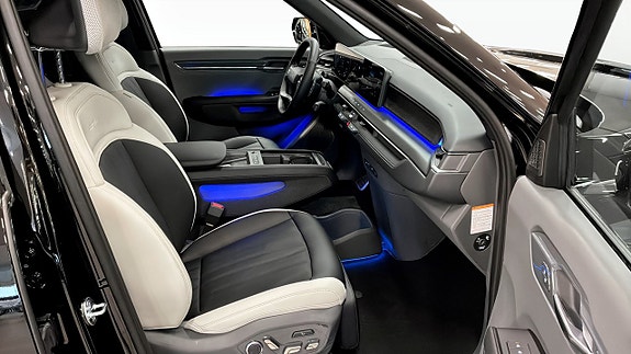 Kia EV9 3 of 19