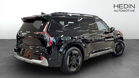 Kia EV9 2 of 19