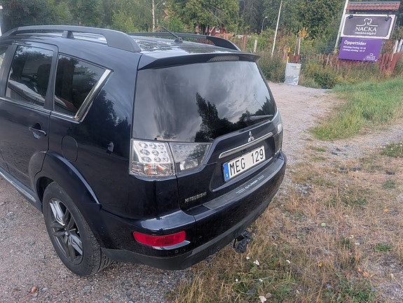 Mitsubishi Outlander 4 of 8