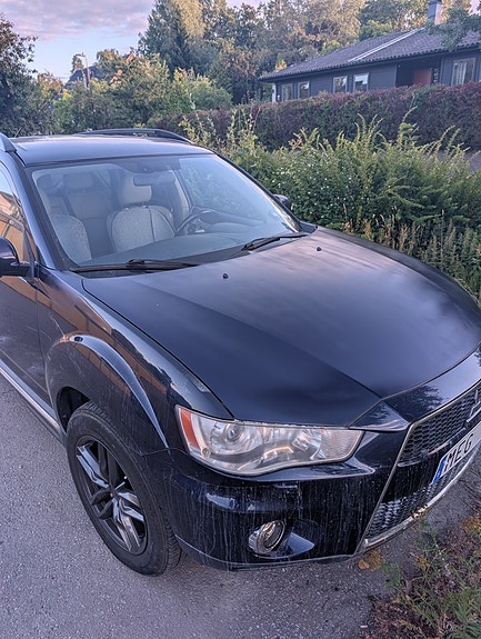 Mitsubishi Outlander 8 of 8