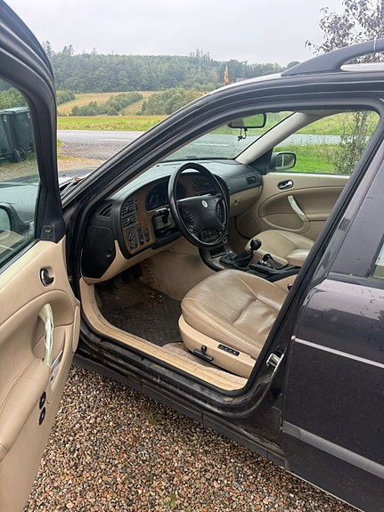 Saab 9-5 3 of 6