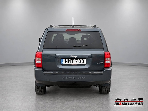 Jeep Patriot 4 of 19
