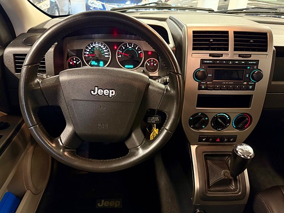 Jeep Patriot 11 of 19