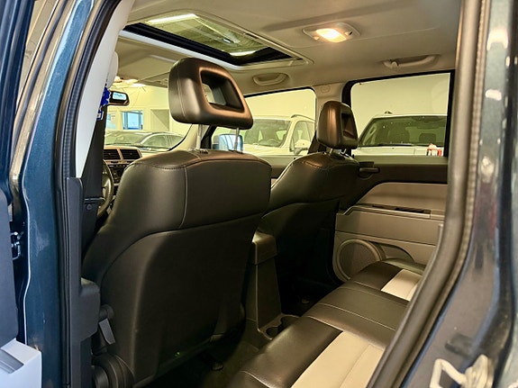 Jeep Patriot 15 of 19