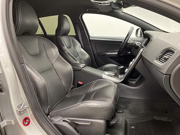 Volvo V60 12 of 23