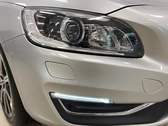 Volvo V60 5 of 23