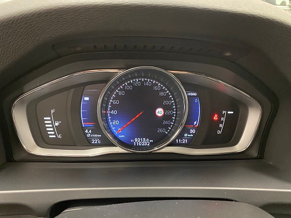 Volvo V60 18 of 23