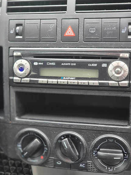 Volkswagen Polo 4 of 5