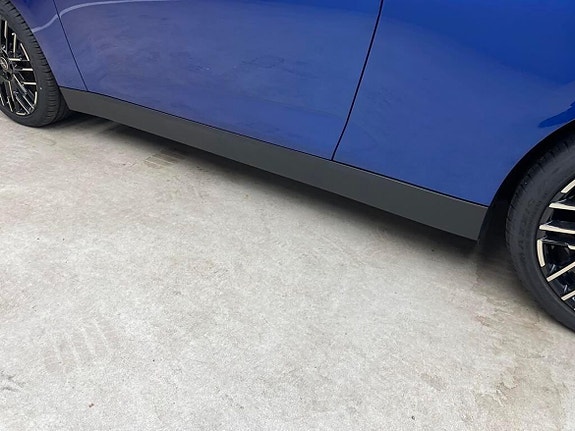 MINI Cooper SE 15 of 15