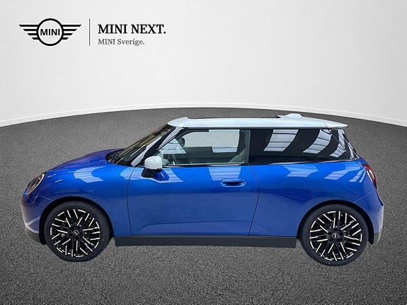MINI Cooper SE 2 of 15