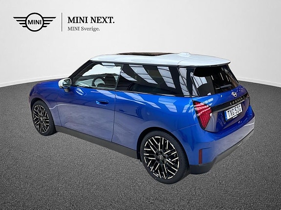 MINI Cooper SE 4 of 15