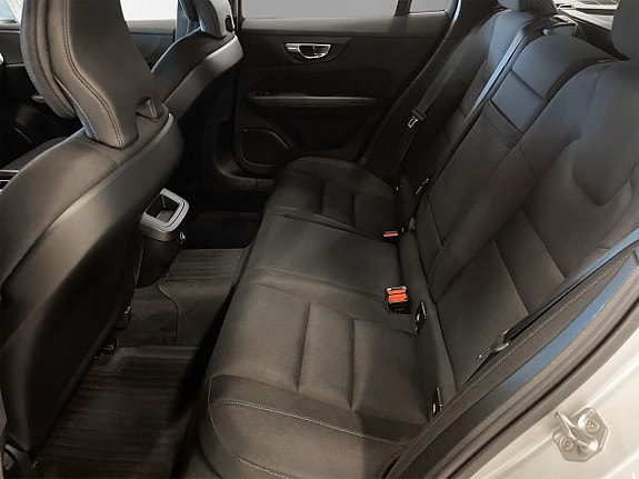 Volvo V60 7 of 13