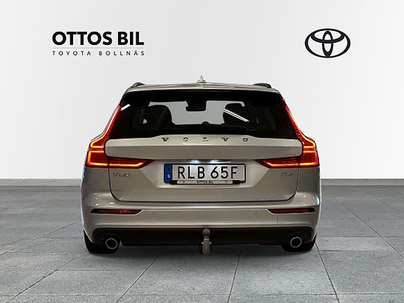 Volvo V60 4 of 13