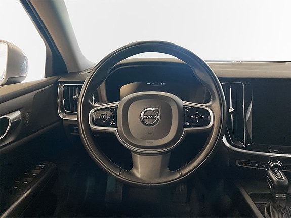 Volvo V60 9 of 13