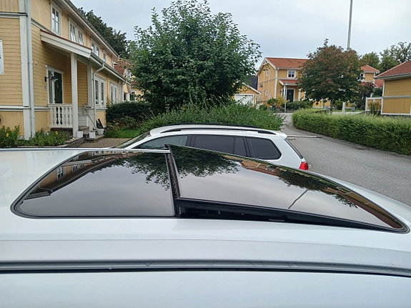 Volvo XC60 8 of 21