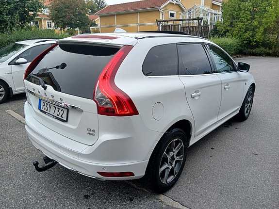 Volvo XC60 15 of 21