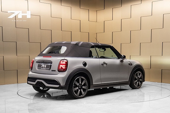 MINI Cooper S 5 of 26