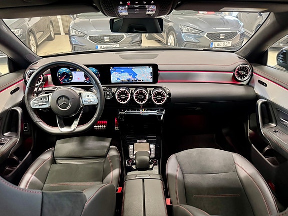 Mercedes-Benz CLA250 8 of 22