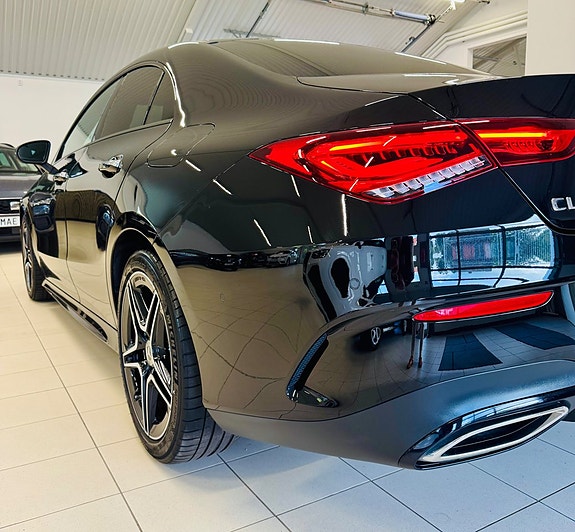 Mercedes-Benz CLA250 3 of 22
