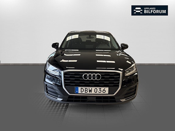 Audi Q2 2 of 13
