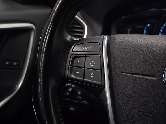Volvo XC60 19 of 27