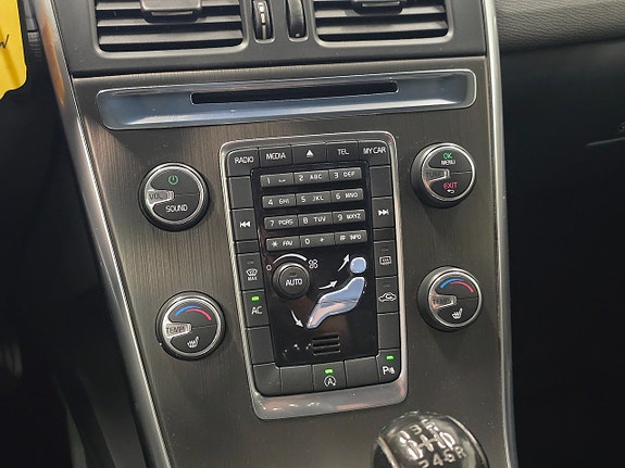 Volvo XC60 22 of 27