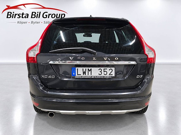 Volvo XC60 4 of 27