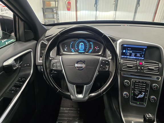 Volvo XC60 18 of 27