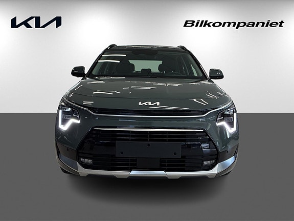 Kia Niro 2 of 24