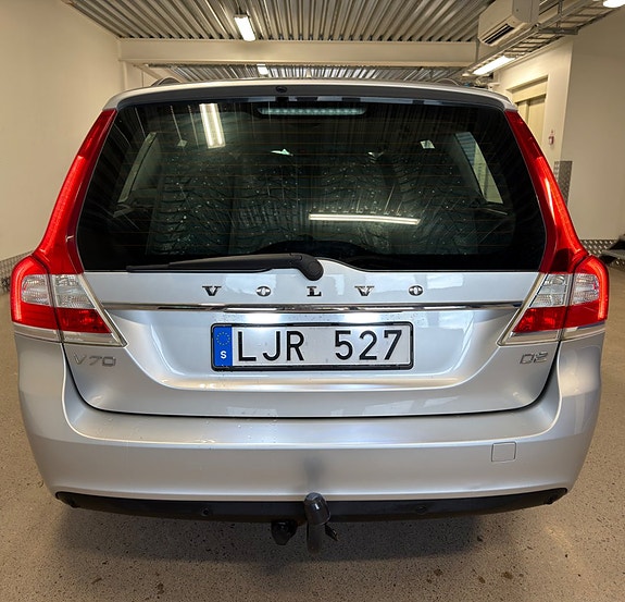 Volvo V70 5 of 15