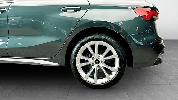 Audi A3 6 of 12