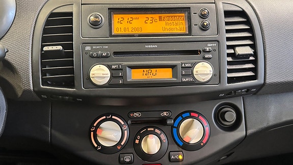Nissan Micra 8 of 16
