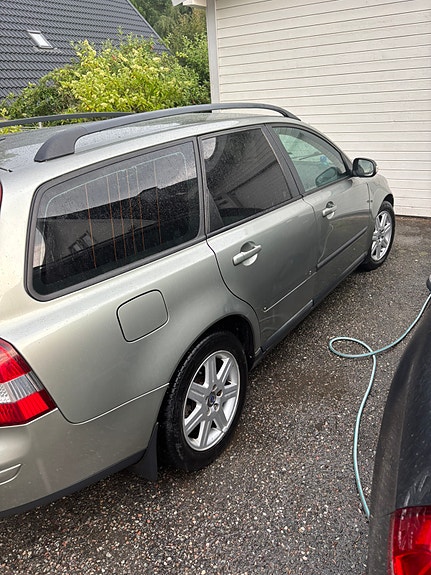 Volvo V50 5 of 9