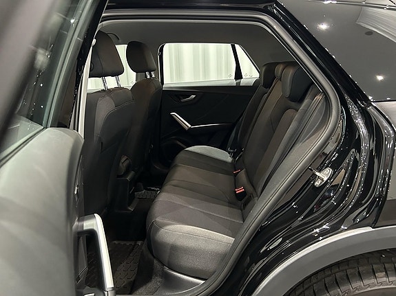 Audi Q2 7 of 13