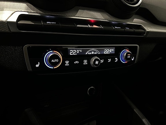 Audi Q2 12 of 13