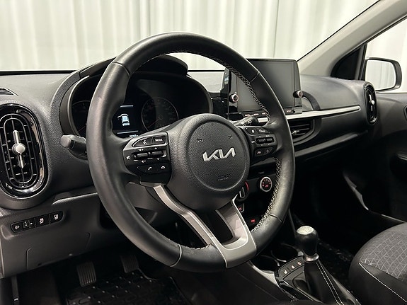 Kia Picanto 9 of 13
