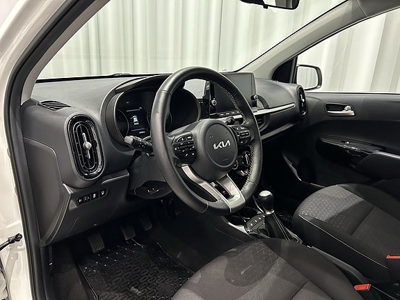 Kia Picanto 8 of 13