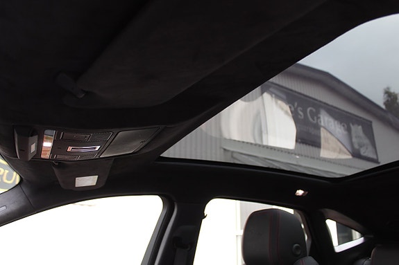 Jaguar E-PACE 9 of 14